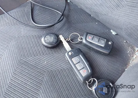 2015 Nissan Rogue S из США, поврежденный, VIN KNMAT2MVXFP576482